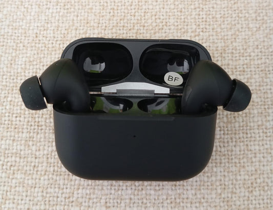 Pro 2 Earbuds In Black - High Quality Wireless Bluetooth Earphones With Type C Charging Port For Reliable Audio Performance And Convenience - Without Box
